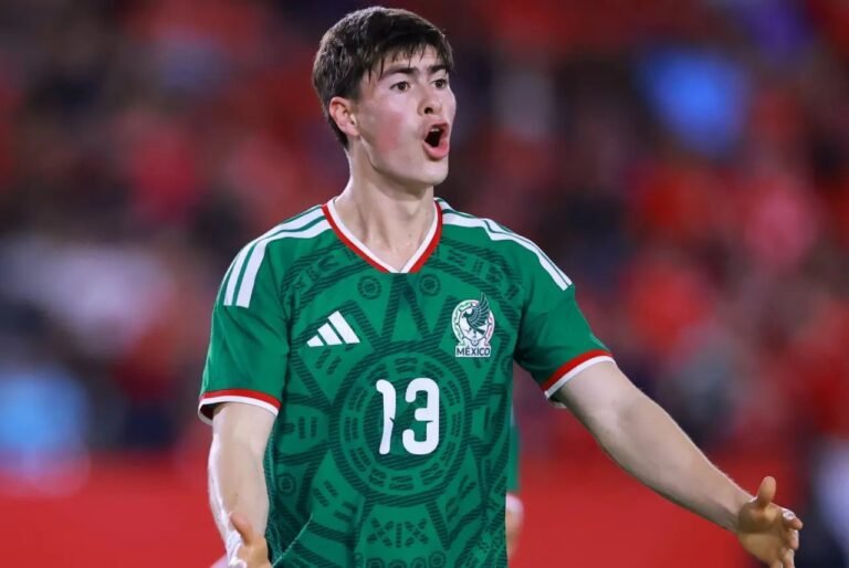 Armando González: El "9" que México necesitaba irrumpe en la Selección Nacional