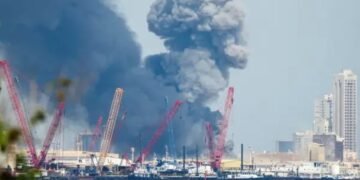 Bahréin: Irán lanza "Verdadera Promesa 4" contra bases de EE. UU.