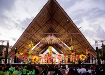 SALDO BLANCO: Asisten más de 124 mil personas a fiesta carnavalesca