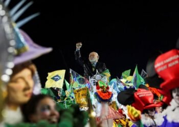 El lado político del carnaval 2026: Homenajes a Lula, indígenas y la fiesta en Mazatlán