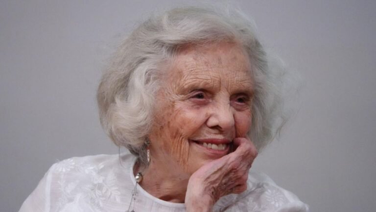 Elena Poniatowska está viva: la verdad tras el falso fallecimiento de la escritora este 2026