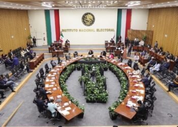 REFORMA ELECTORAL: Más diputados, menos consejeros del INE y recorte presupuestal a partidos