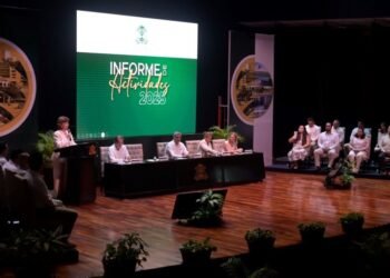 INFORME 2025: Presenta rectora de la Uqroo avances y logros