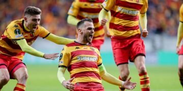 Pronóstico y dónde ver Jagiellonia Białystok vs ACF Fiorentina: UEFA Conference League