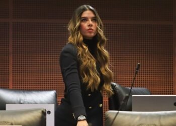 DESAFÍO A SHEINBAUM: Destapa Velasco a Ruth González como aspirante al gobierno de SLP