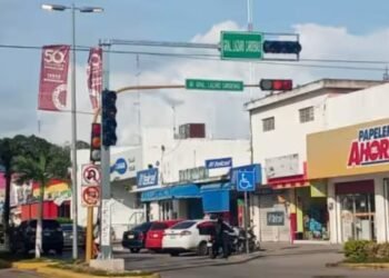 CAOS VIAL: Inservibles nuevos semáforos en Chetumal