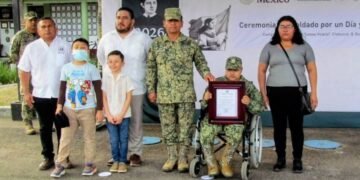 EN CHETUMAL: Nombran a niño de 12 años “Soldado por un Día”