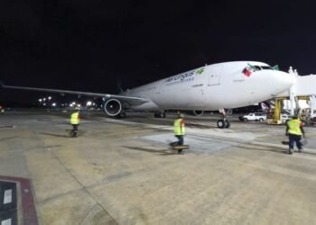 AJUSTES DE AEROLÍNEAS: Justifica Sedetur baja de vuelos nacionales