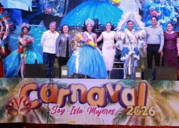 Coronan a los Reyes del Carnaval “Soy Isla Mujeres 2026” (VIDEO)