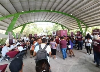 “DÍA DEL PUEBLO”: Ana Paty se ausenta de audiencia pública en Bonfil 1 “DÍA DEL PUEBLO”: Ana Paty se ausenta de audiencia pública en Bonfil