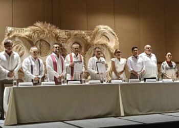 XCARET-PROFECO: Firman convenio para fortalecer atención al consumidor