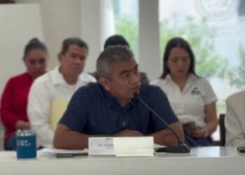 Propone regidor sanciones contra CFE, Aguakán y telecomunicaciones por daños urbanos (VIDEO) 1 Propone regidor sanciones contra CFE, Aguakán y telecomunicaciones por daños urbanos (VIDEO)