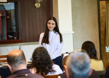 Retiran iniciativa sobre derecho a la imagen tras críticas