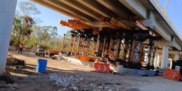 Exhiben presunto hundimiento en viaducto elevado del Tren Maya en el Tramo 5