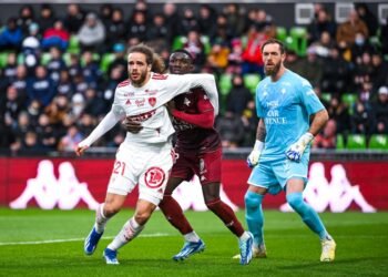Dónde ver Ligue 1: El pulso estratégico entre Metz y Stade Brestois por la supervivencia