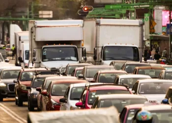 Hoy No Circula: Evita multas este viernes 13 de marzo con la guía definitiva