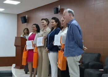 PERSISTE BRECHA SALARIAL: Industria turística, segundo sector con mayor ocupación femenina