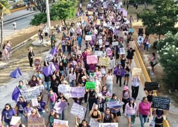 MARCHAS DEL 8M: Exigen mujeres alto a la violencia de género en QR 1 MARCHAS DEL 8M: Exigen mujeres alto a la violencia de género en QR