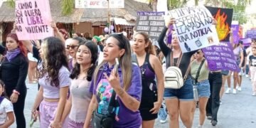 8M: Exigen mujeres justicia y fin a violencia de género en PDC