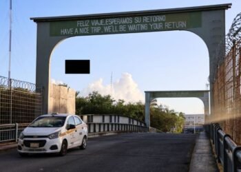 Anuncia Mara reconstrucción total del puente internacional Río Hondo