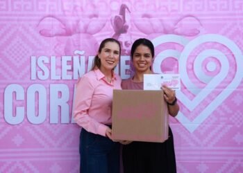 Inicia la entrega de apoyos a mujeres “Isleña de Corazón 2026” en la Zona Continental