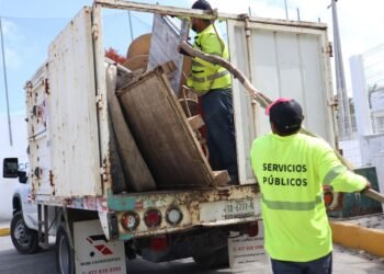 Refuerzan limpieza de colonias con la Jornada Permanente de Descacharrización en Isla Mujeres