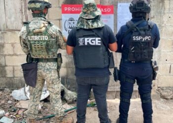 Realiza FGE tres cateos en Tulum y Chetumal; detienen a tres