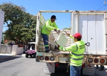 Impulsan jornadas de descacharrización para conservar limpia y bonita Isla Mujeres