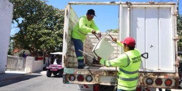 Impulsan jornadas de descacharrización para conservar limpia y bonita Isla Mujeres