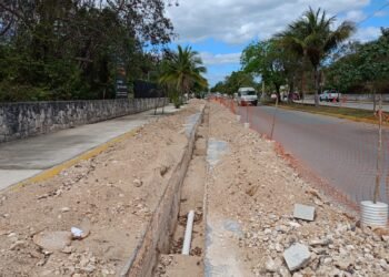 Denuncian retraso en obra de infraestructura hidráulica en Playa del Carmen