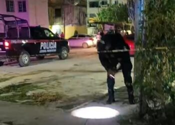 Atacan a balazos a un hombre en Corales