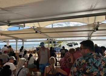 Reportan saturación en ferri a Isla Mujeres previo a Semana Santa