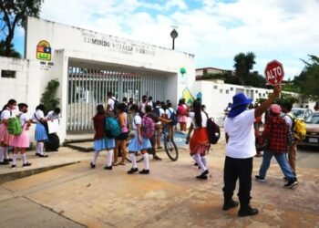 Salen de vacaciones 331 mil estudiantes de nivel básico en QR
