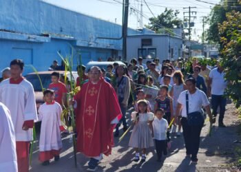 FE CATÓLICA: Abre Chetumal Semana Santa con Domingo de Ramos y procesión de palmas