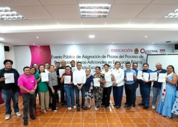 Asigna SEQ 10 plazas y 279 horas adicionales a docentes de educación básica 1 Asigna SEQ 10 plazas y 279 horas adicionales a docentes de educación básica