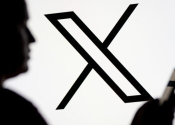 Caída global de X: Interrupción masiva de servicio impulsa migración temporal a BlueSky