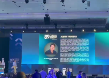 CONVENCIÓN BANCARIA: Advierte Trudeau retroceso democrático y defiende el T-MEC desde Cancún (VIDEO)