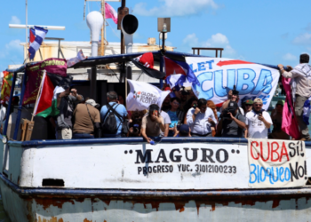 Zarpa desde Yucatán buque con ayuda humanitaria rumbo a Cuba