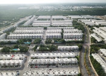 EMBUDO VIAL: Empeora circulación en Av. Huayacán por crecimiento habitacional (VIDEO) 1 EMBUDO VIAL: Empeora circulación en Av. Huayacán por crecimiento habitacional (VIDEO)