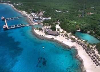 Anuncian rehabilitación de nuevo acceso público a playa en Cozumel