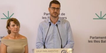 El debate de la bachata en Baleares: Entre la diplomacia de proximidad y la fiscalización política