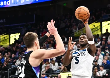 Dónde ver Minnesota Timberwolves ante un Utah Jazz en reconstrucción