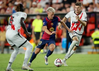 Dónde ver Barcelona vs. Rayo Vallecano: El líder busca blindar el título en el Camp Nou