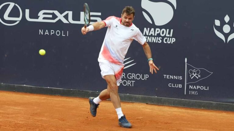 Matteo Martineau desplaza a Stan Wawrinka en el Naples Challenger en un duelo de alta intensidad