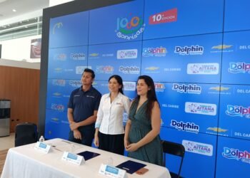 Lanza Dolphin Discovery nueva edición de “10,000 Sonrisas” en QR