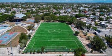 Avanza un 75% la cancha de fútbol 11 en la Supermanzana 228