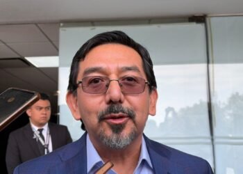 Arturo Chávez López defiende excelencia académica en proceso hacia el INE