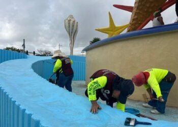 CINCO SEMANAS DESPUÉS: Rehabilitan glorieta ‘El Ceviche’ tras ser vandalizada durante el 8M