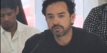 Pide “Chanito” cancelar cobro de derechos de polarizados