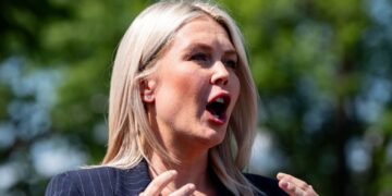 Casa Blanca exige empatía a Claudia Sheinbaum tras deceso de agentes en Chihuahua